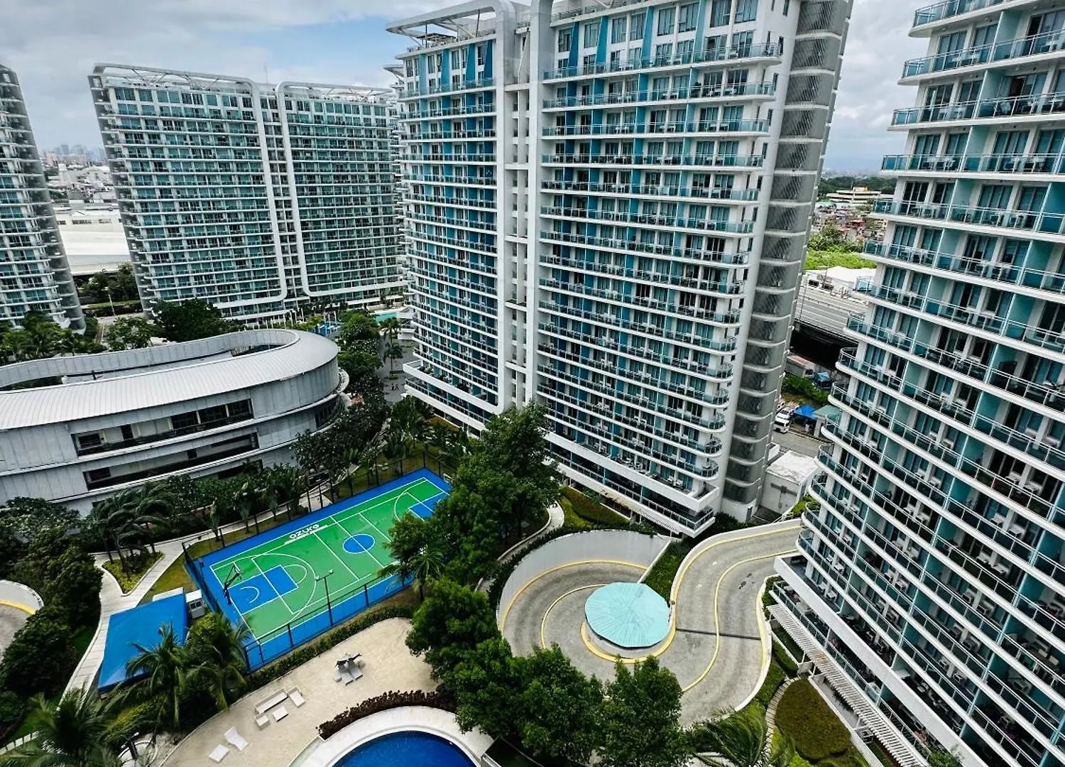 Azure Staycation Near The Airport Manila 0*,